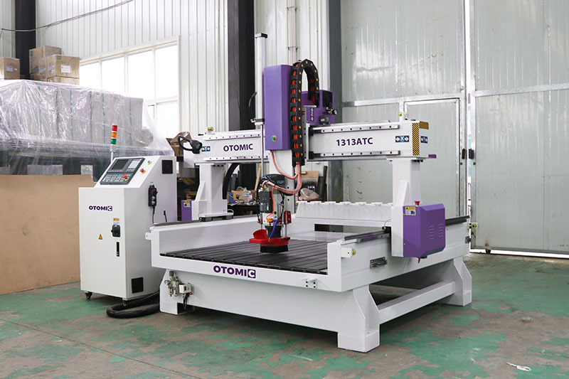 四軸加工中心